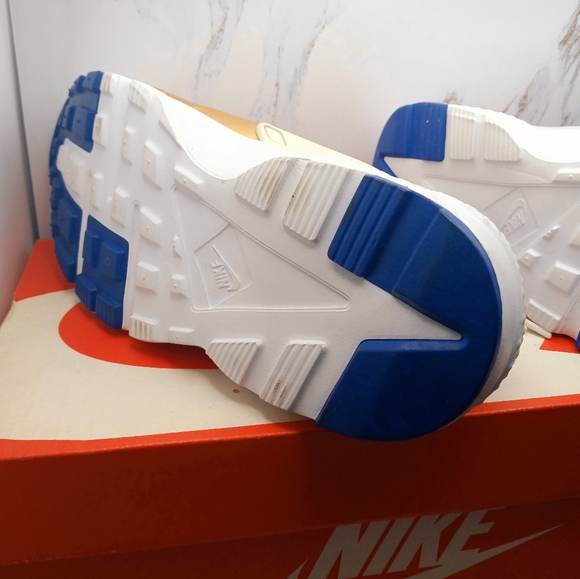 Nike Huarache Run 5Y EUC - Picture 9 of 9